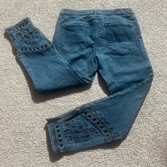 DKR & co jeans with gorgeous embroidery on the bottoms of the jeans and zippers - Picture 4 of 6